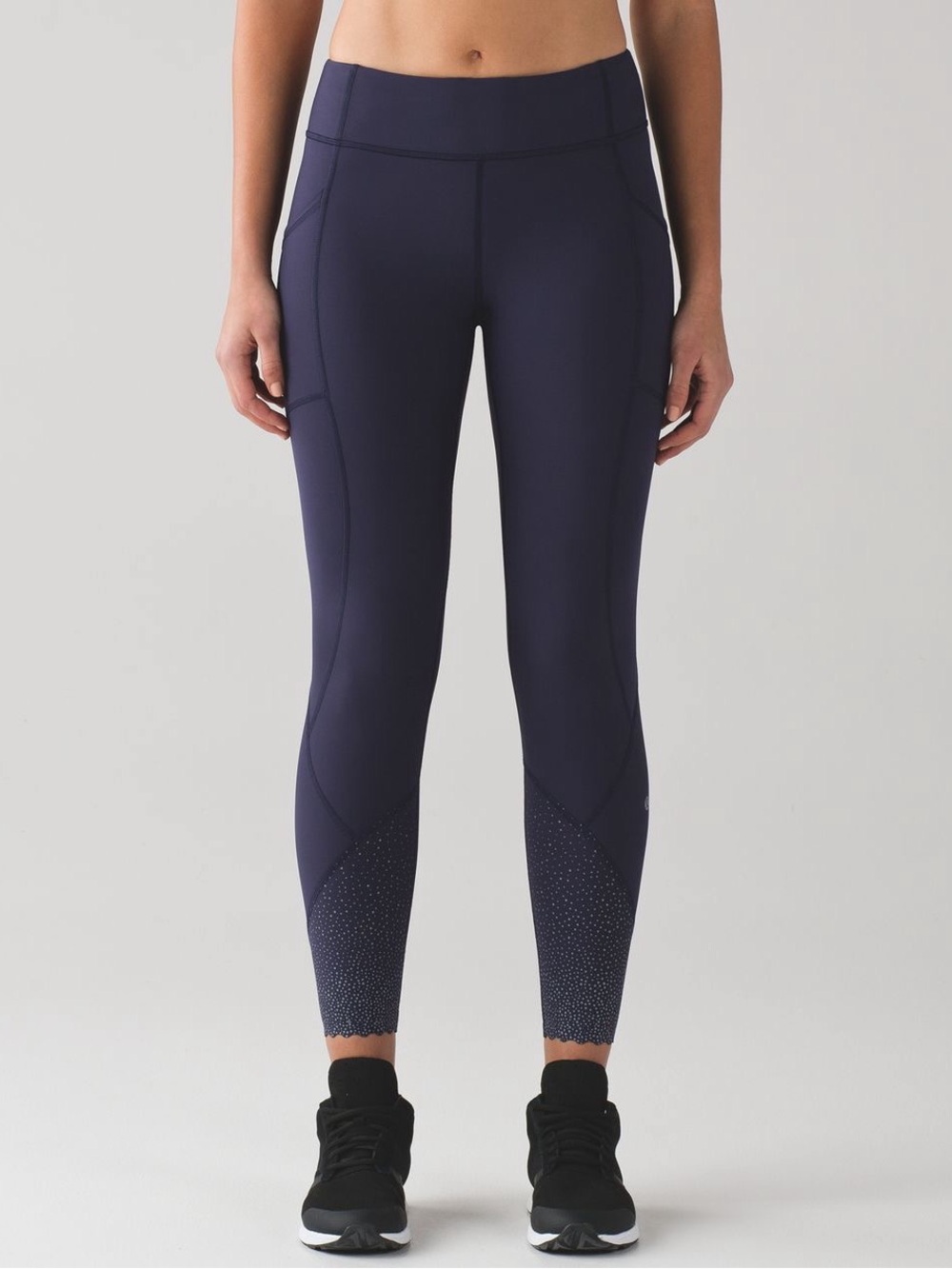 Lululemon RARE Tight Stuff Capri-Style Leggings in Deep Indigo - SIZE 2